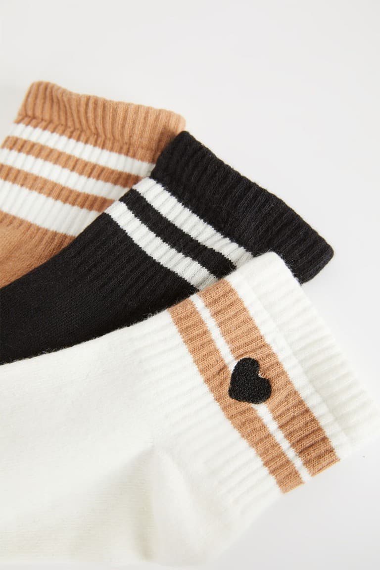 Women's Comfortable Rubber 3 Pcs Cotton Long Socks