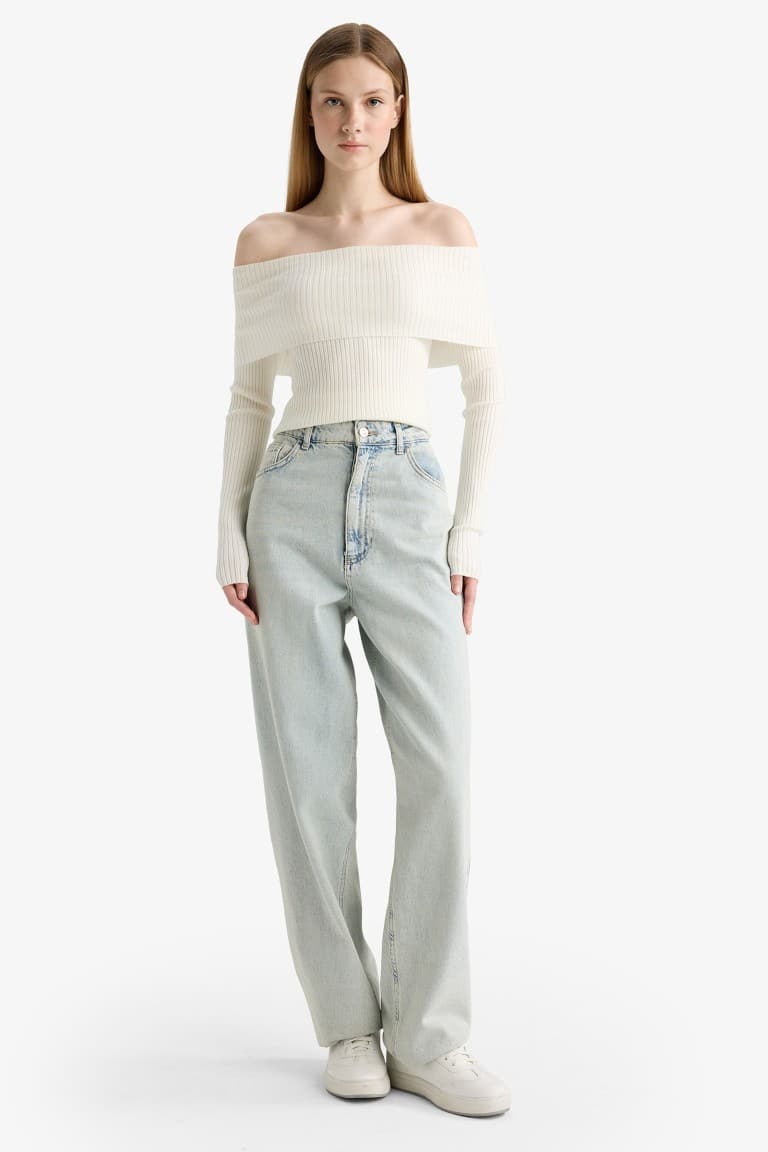 Slim Fit Narrow Cut Off-Shoulder Knit Sweater