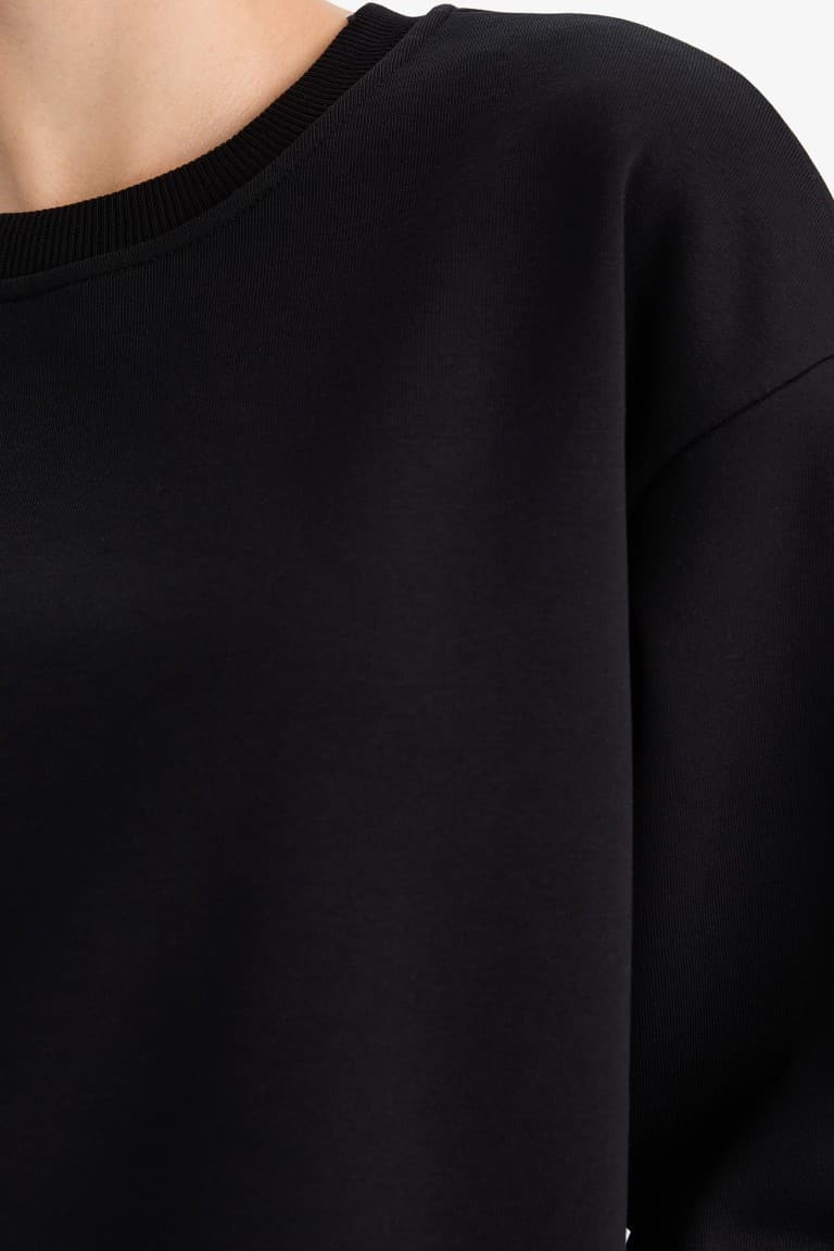 Boxy Fit Thick Compression Sweatshirt
