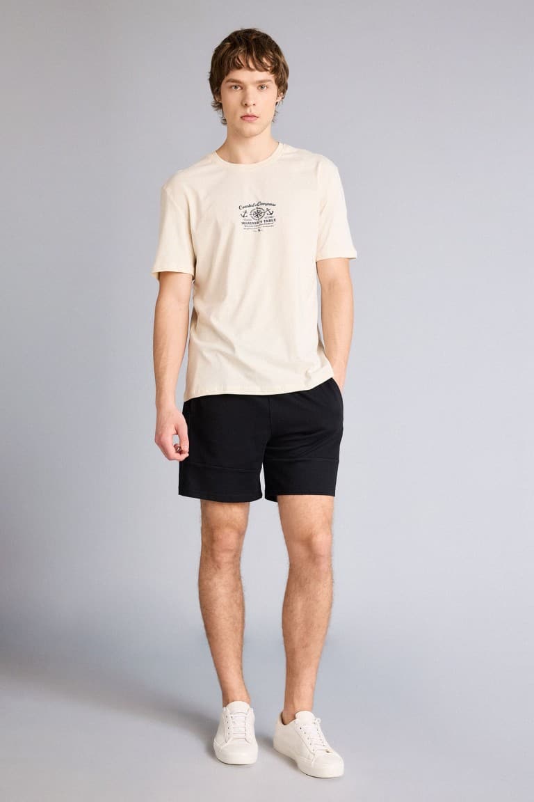 Slim Fit Super Skinny Hem Shorts Main image