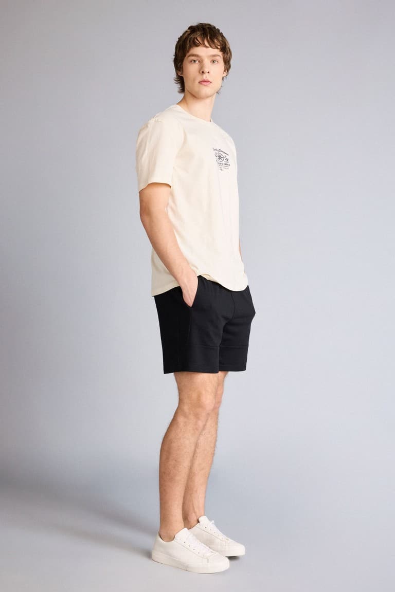Slim Fit Super Skinny Hem Shorts Secondary image
