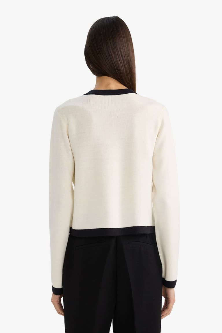 Regular Fit Crew Neck Buttoned Knit Cardigan