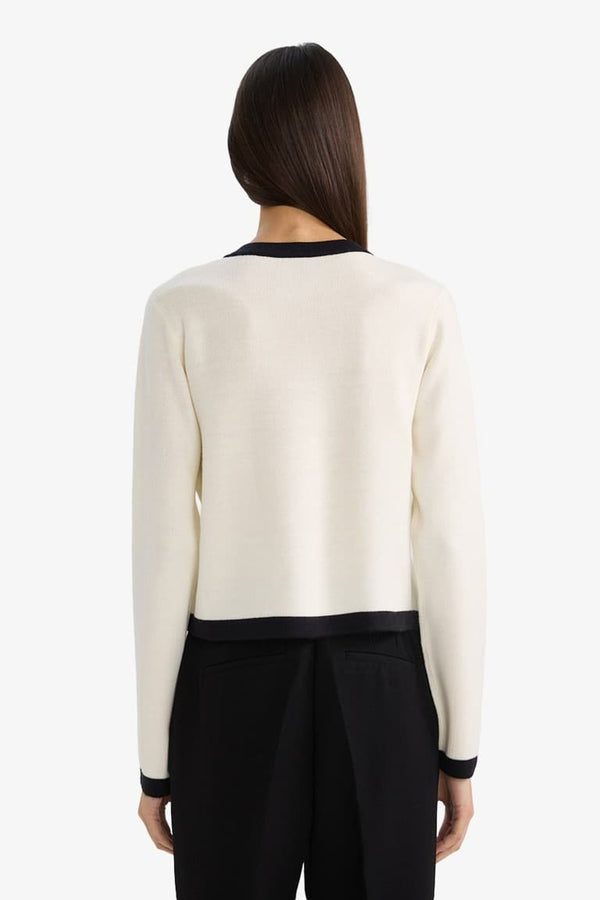 Regular Fit Crew Neck Buttoned Knit Cardigan