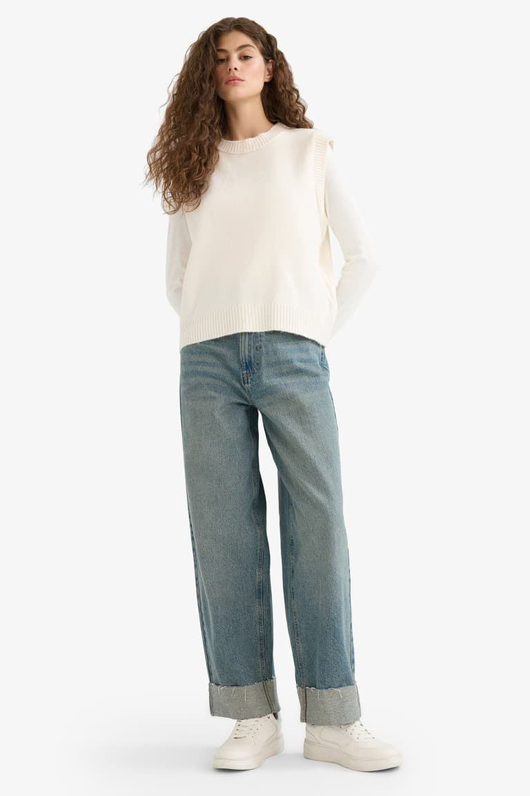 Regular Fit Basic Plain Crew Neck Knit Sweater Secondary image