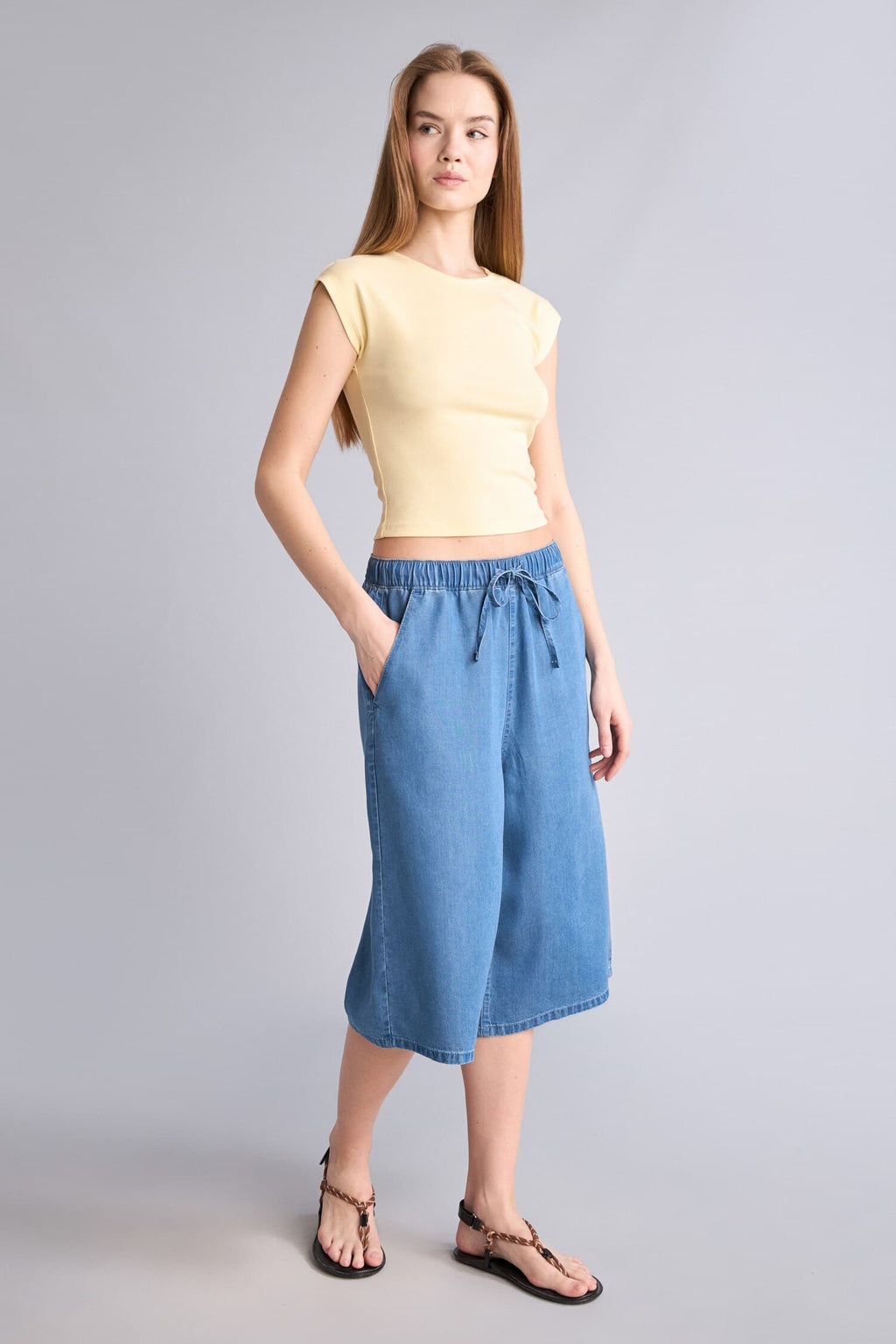 High Waist Tencel Capri