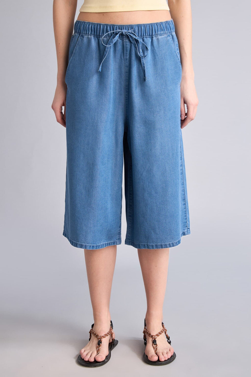 High Waist Tencel Capri
