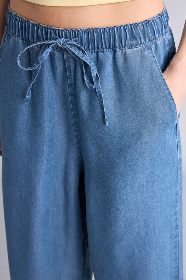 High Waist Tencel Capri