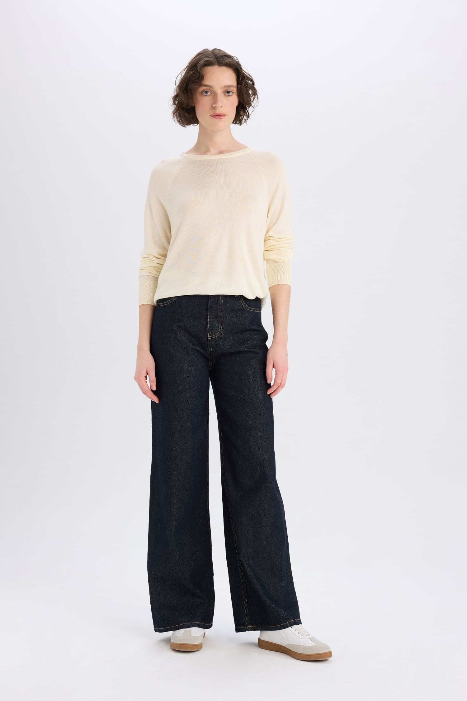 Basıc Black Knit Sweater Secondary image