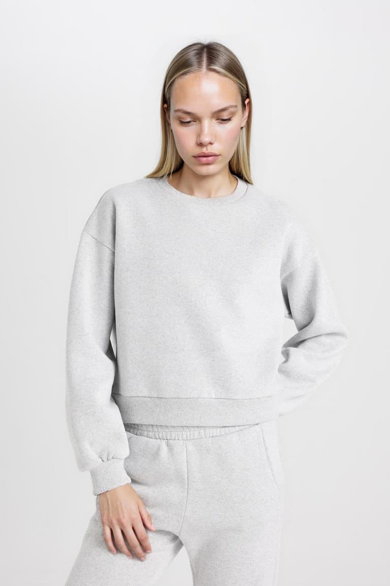 Regular Fit 2-Piece Set Thick Crew Neck Sweatshirt Flexible Waist Jogger Sweatpants