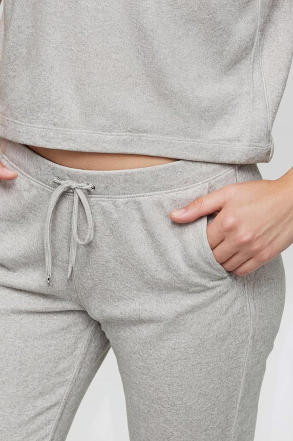 Regular Fit 2-Piece Set Thick Crew Neck Sweatshirt Flexible Waist Jogger Sweatpants