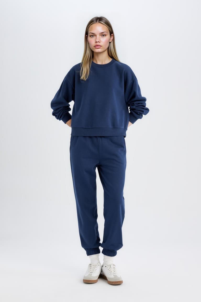 Regular Fit 2-Piece Set Thick Crew Neck Sweatshirt Flexible Waist Jogger Sweatpants