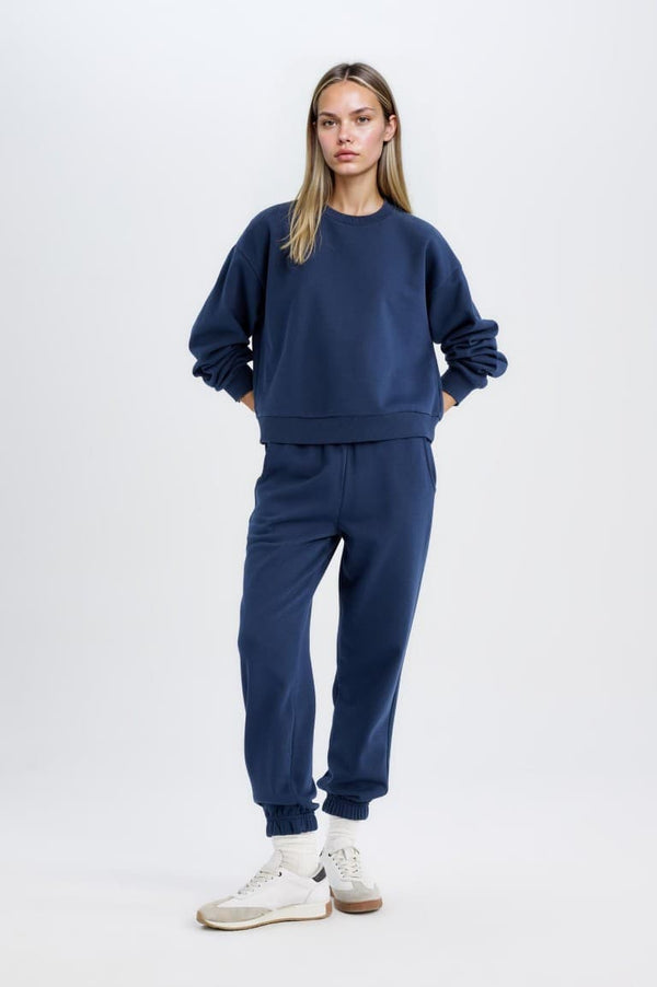 Regular Fit 2-Piece Set Thick Crew Neck Sweatshirt Flexible Waist Jogger Sweatpants