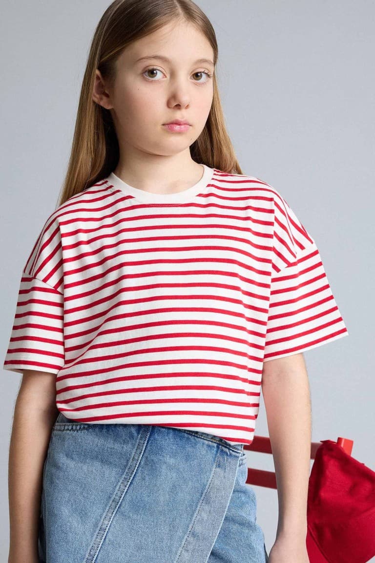 Girl Relax Fit Crew Neck Striped T-Shirt
