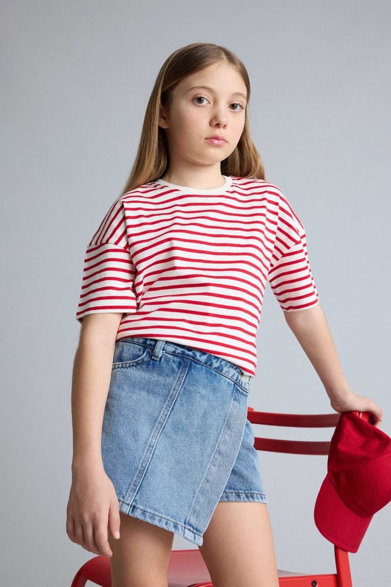 Girl Relax Fit Crew Neck Striped T-Shirt