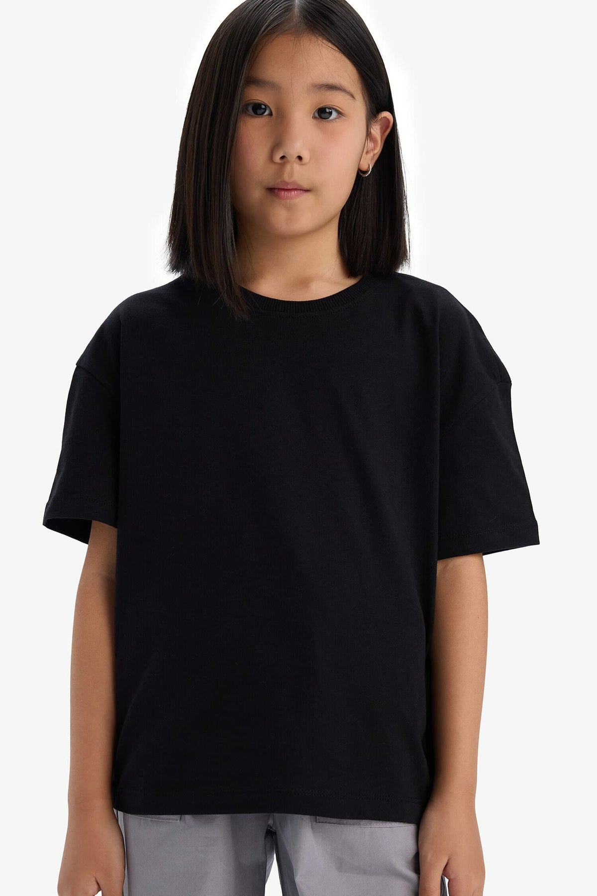 Girl Relax Fit Crew Neck Basic Short Sleeve T-Shirt Main image