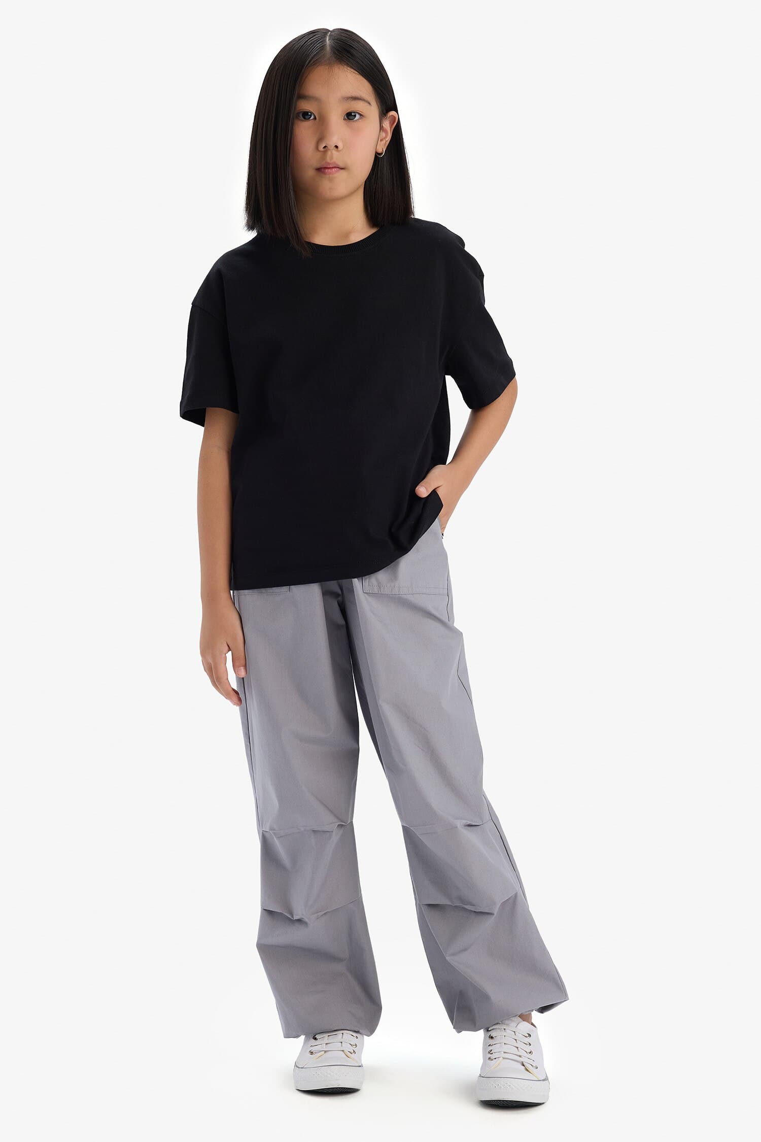 Girl Relax Fit Crew Neck Basic Short Sleeve T-Shirt Secondary image