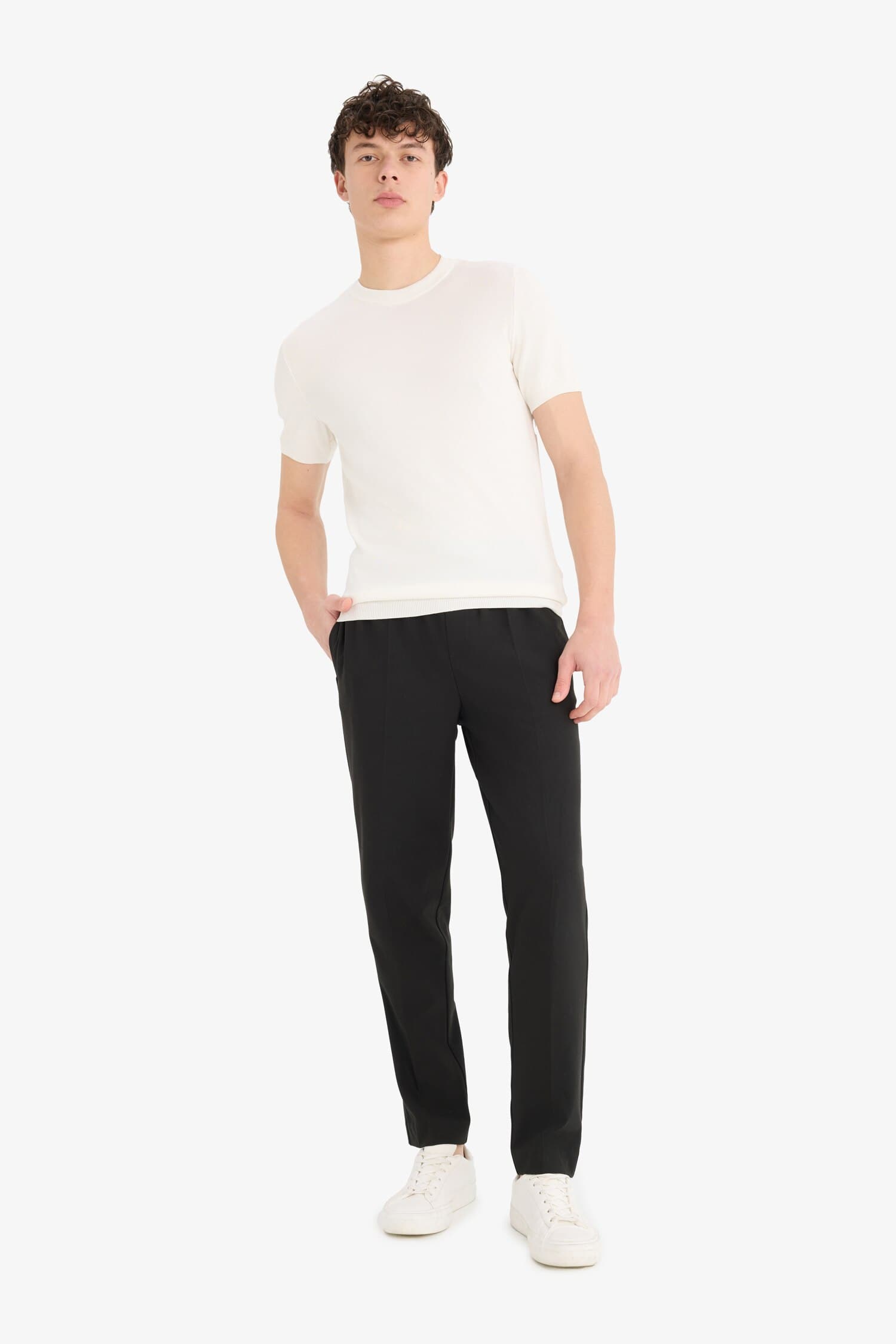 Standard Fit Crew Neck Knitwear T-Shirt Secondary image
