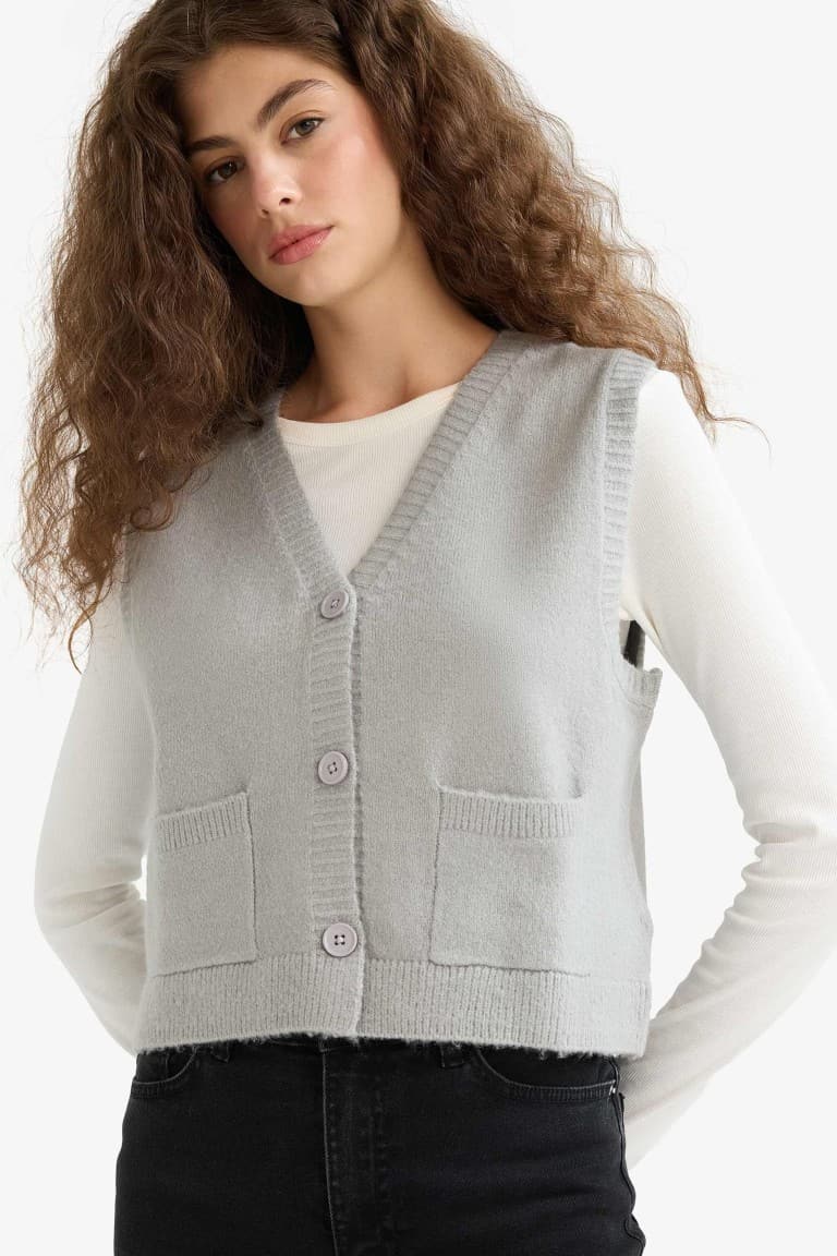 Regular Fit V-Neck Buttoned Knitted Vest with Pockets Main image
