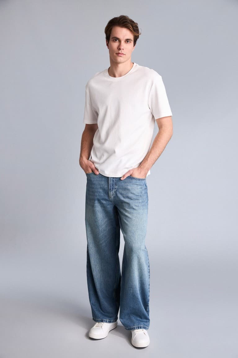 REGULAR FIT 100% Cotton Basic T-Shirt Secondary image
