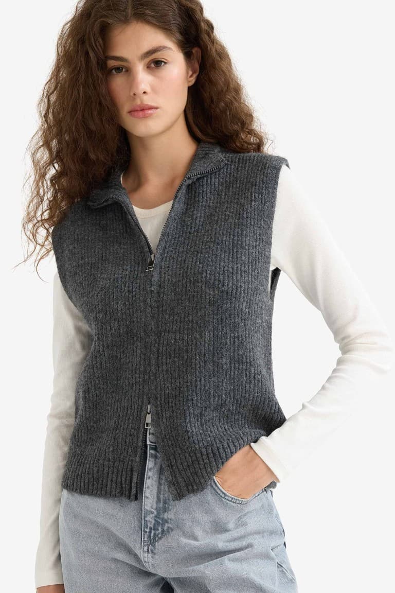 Regular Fit Half Turtleneck Zippered Knitwear Sweater