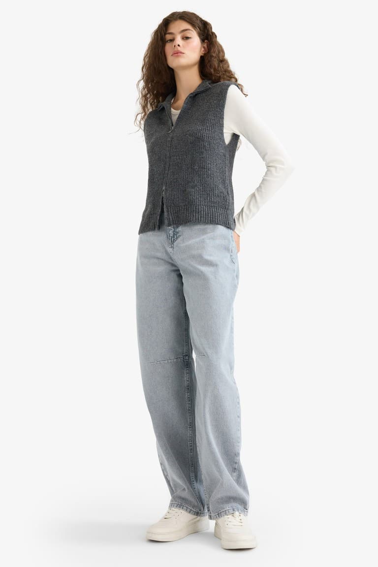 Regular Fit Half Turtleneck Zippered Knitwear Sweater Secondary image