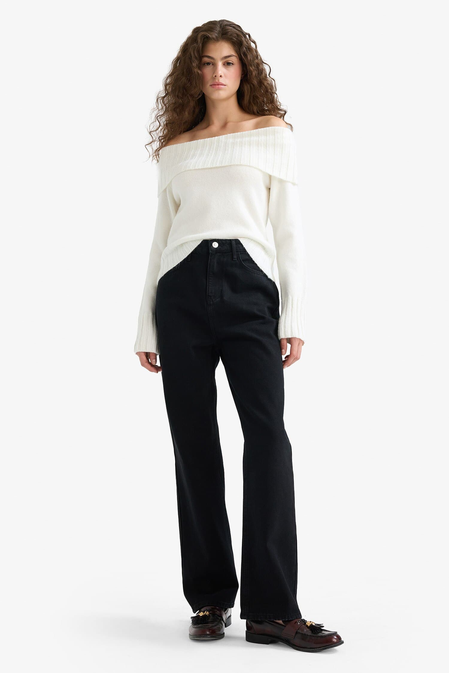 Slim Fit Slim Cut Open Shoulder Knitwear Sweater Secondary image