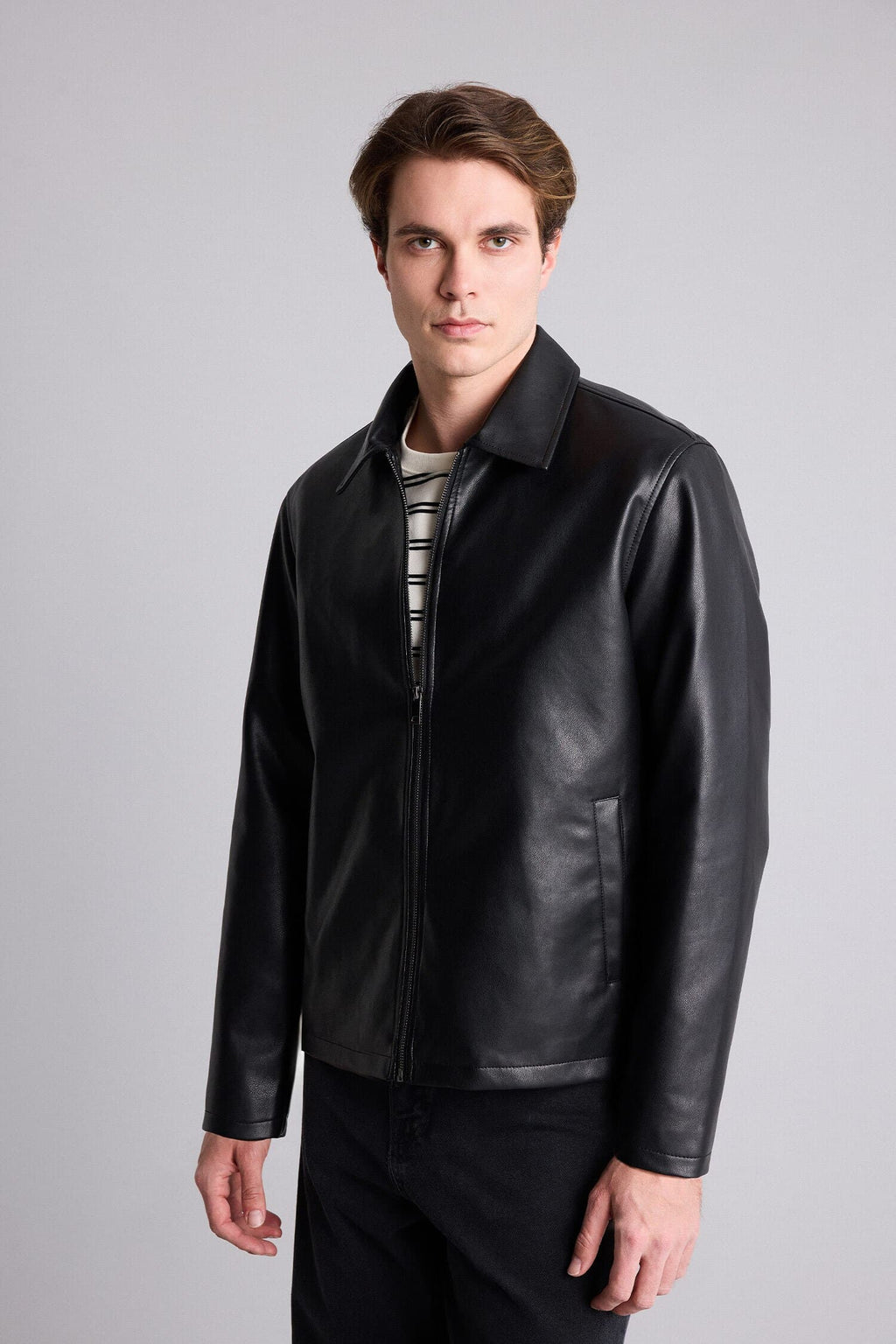 Regular Fit Shirt Collar Pocket Zippered Seasonal Faux Leather Jacket Coat with Inner Pocket Detail