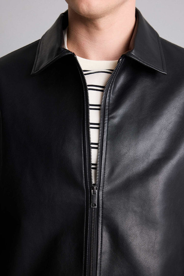 Regular Fit Shirt Collar Pocket Zippered Seasonal Faux Leather Jacket Coat with Inner Pocket Detail