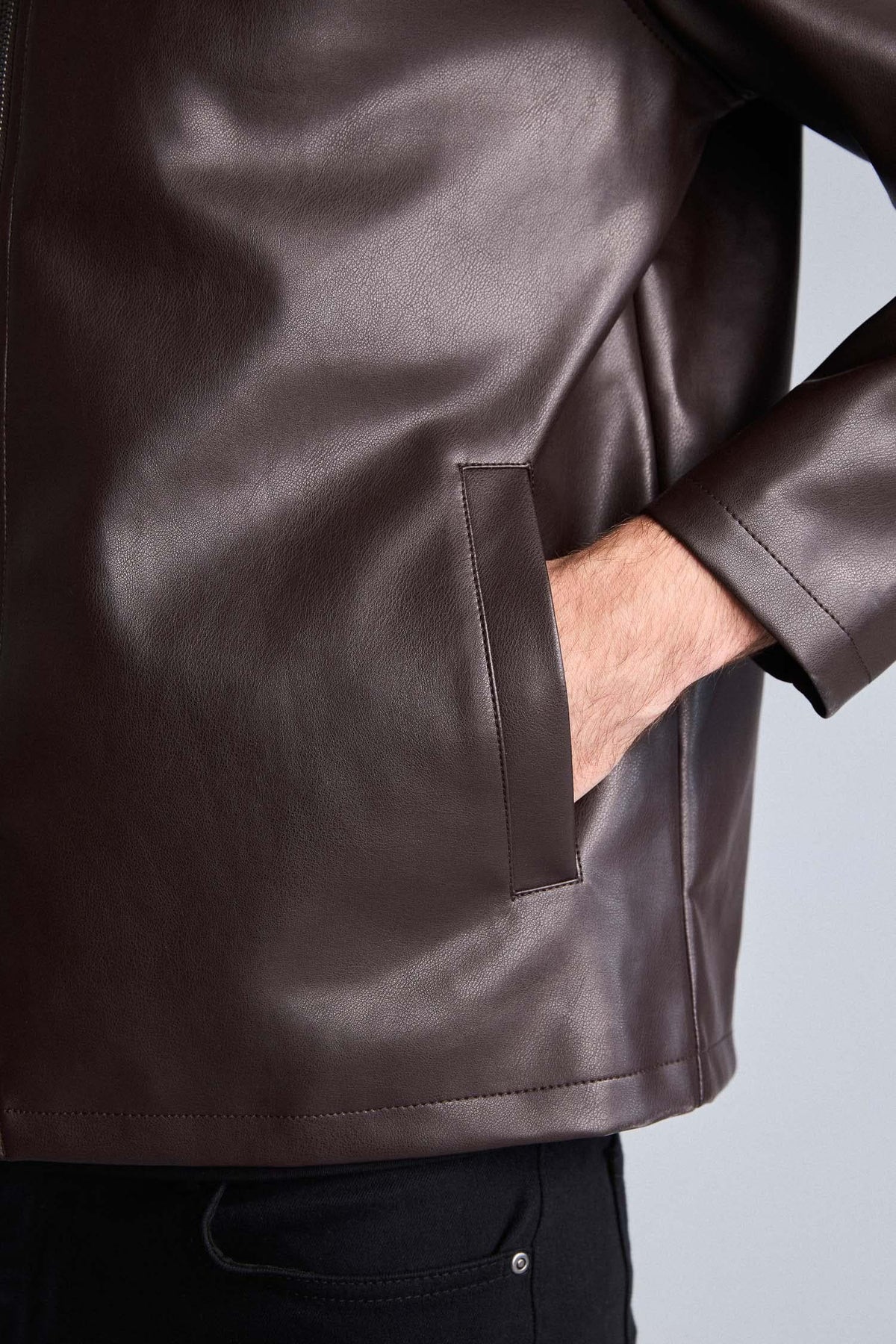 Regular Fit Shirt Collar Pocket Zippered Seasonal Faux Leather Jacket Coat with Inner Pocket Detail