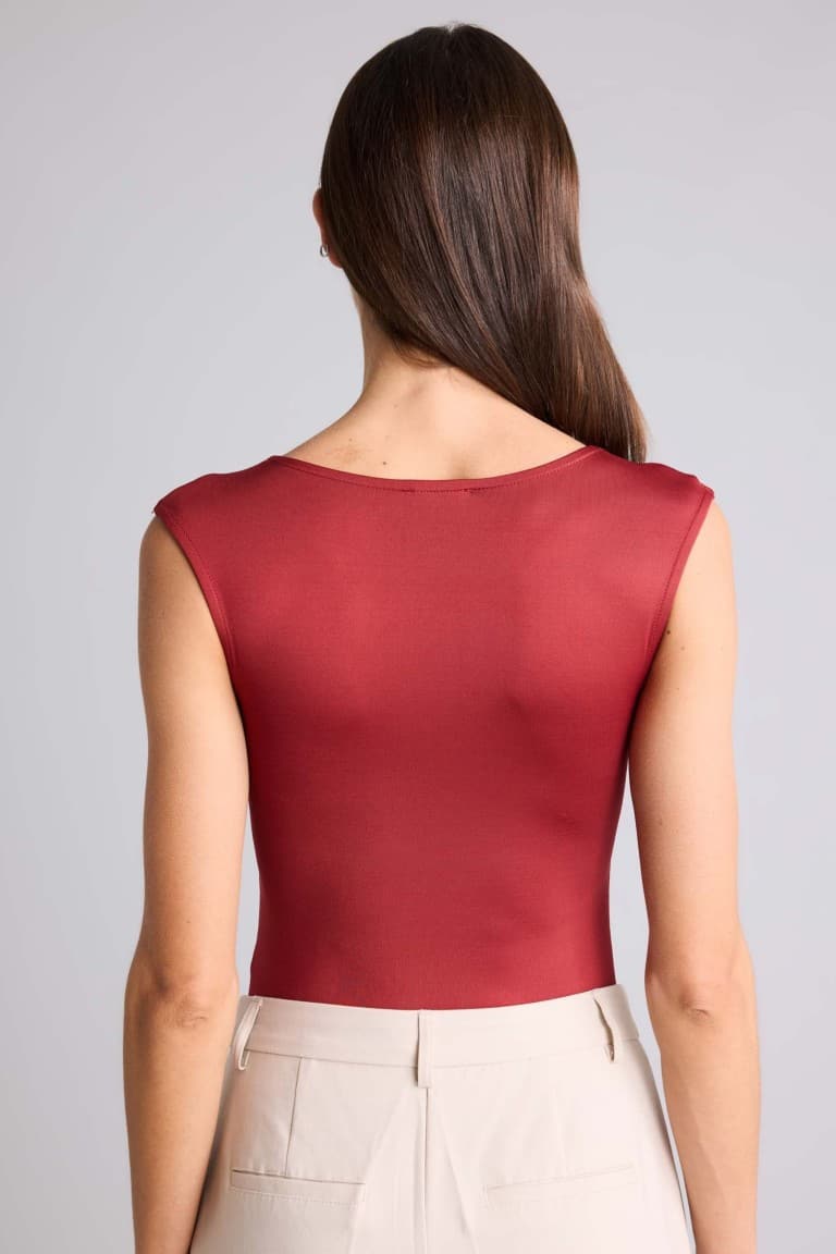 Slim Fit Square Neck Basic Snap Body