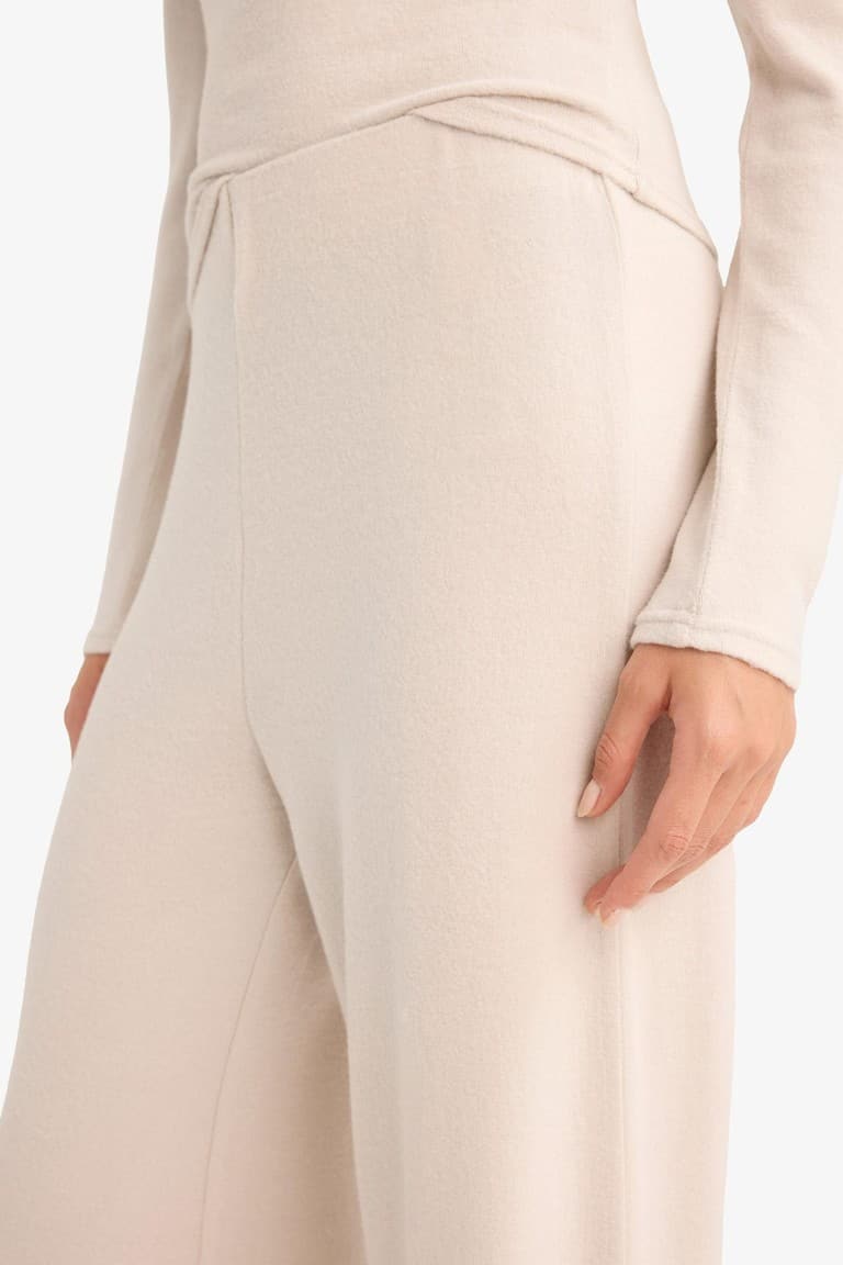 Wide Leg Sweatpants with Elastic Waistband