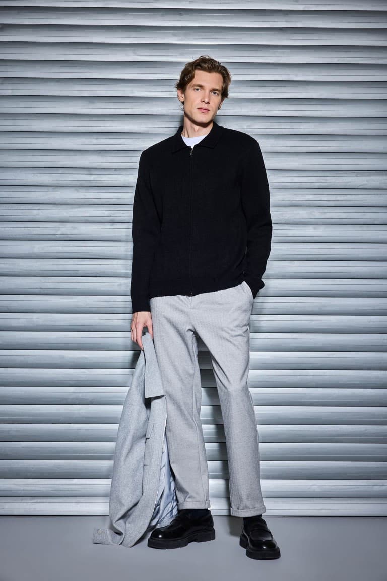 Tailored Regular Fit Straight Leg Cotton Trousers Secondary image