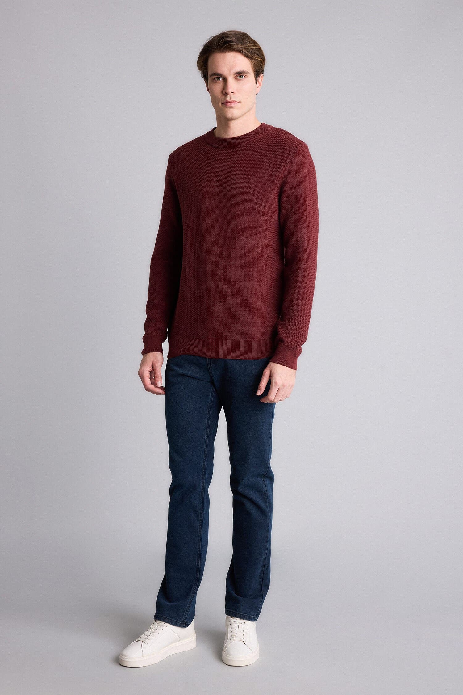 Standard Fit Crew Neck Basic Textured Knitwear Sweater Secondary image