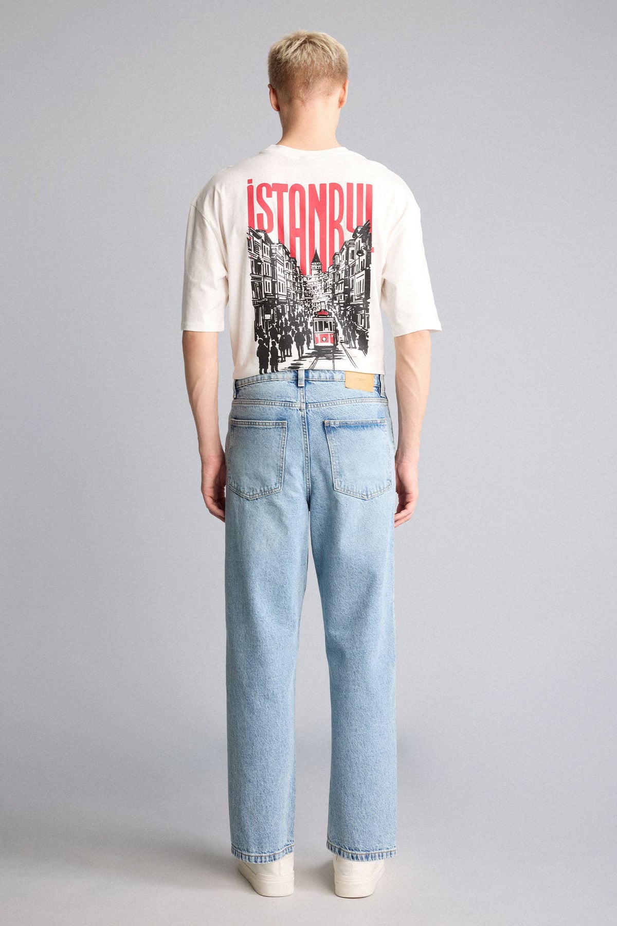 Baggy Fit Straight Leg Jeans