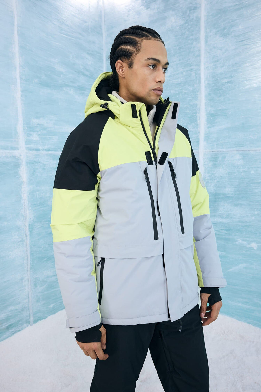 Water Repellent Regular Fit Hooded Zippered Ski Jacket