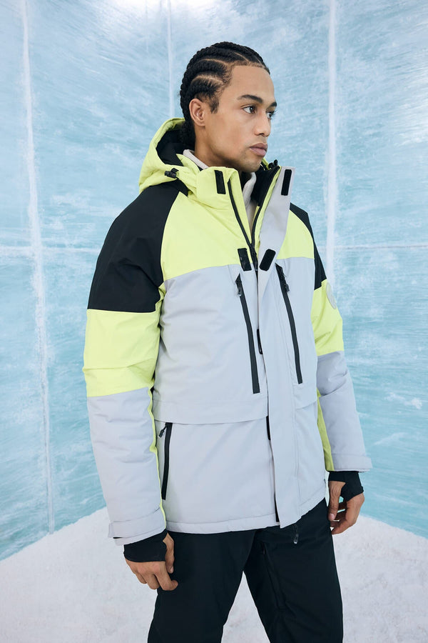 Water Repellent Regular Fit Hooded Zippered Ski Jacket