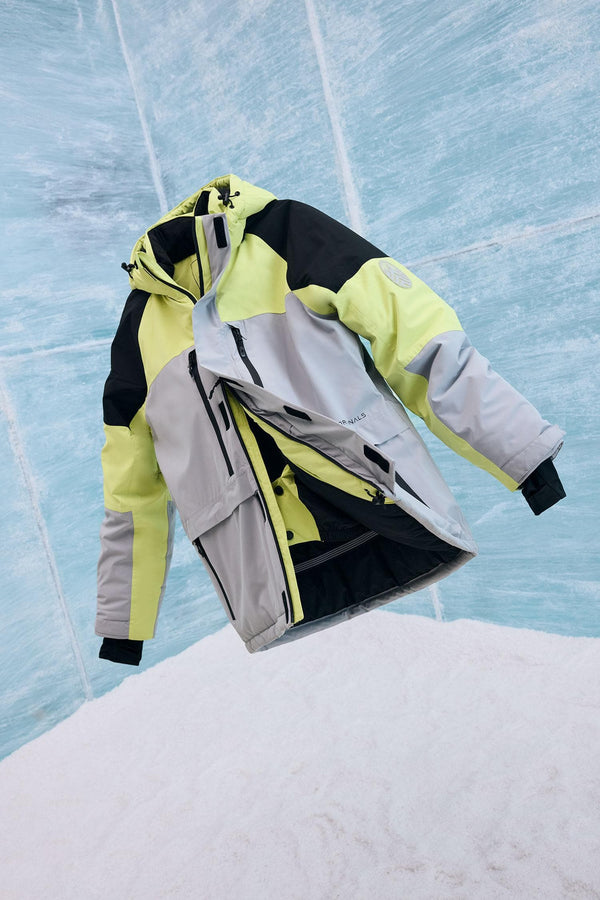 Water Repellent Regular Fit Hooded Zippered Ski Jacket