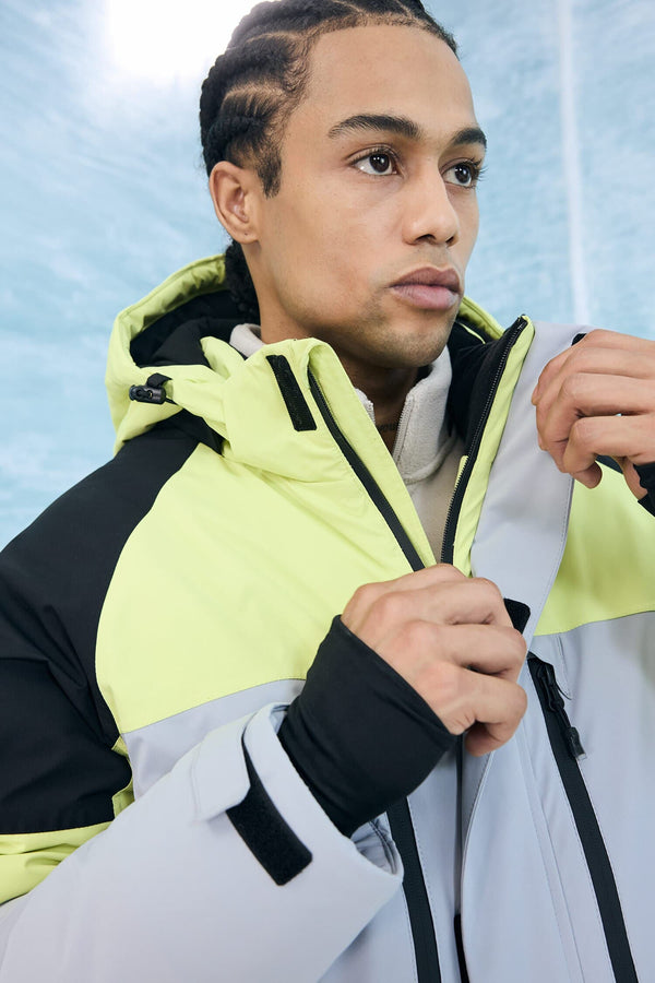 Water Repellent Regular Fit Hooded Zippered Ski Jacket