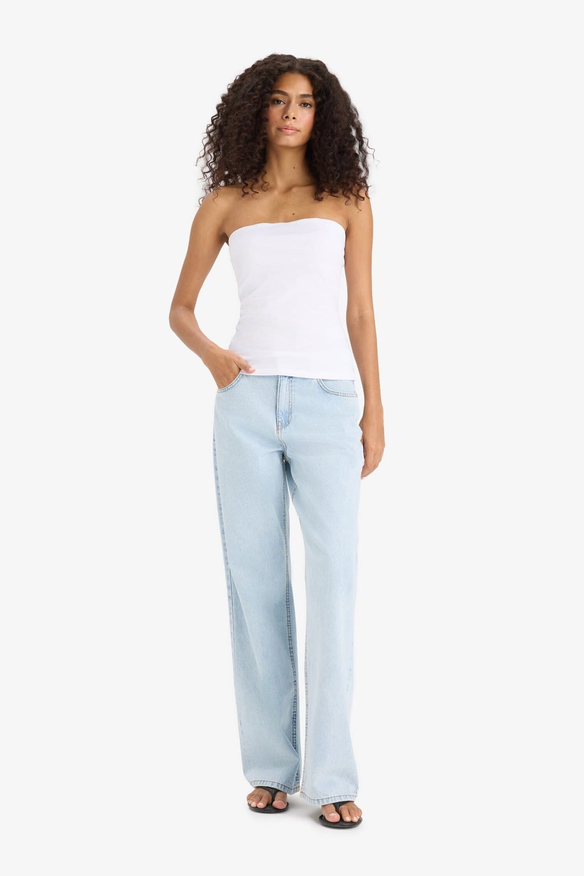Slim Fit Slim Cut Strapless White Blouse