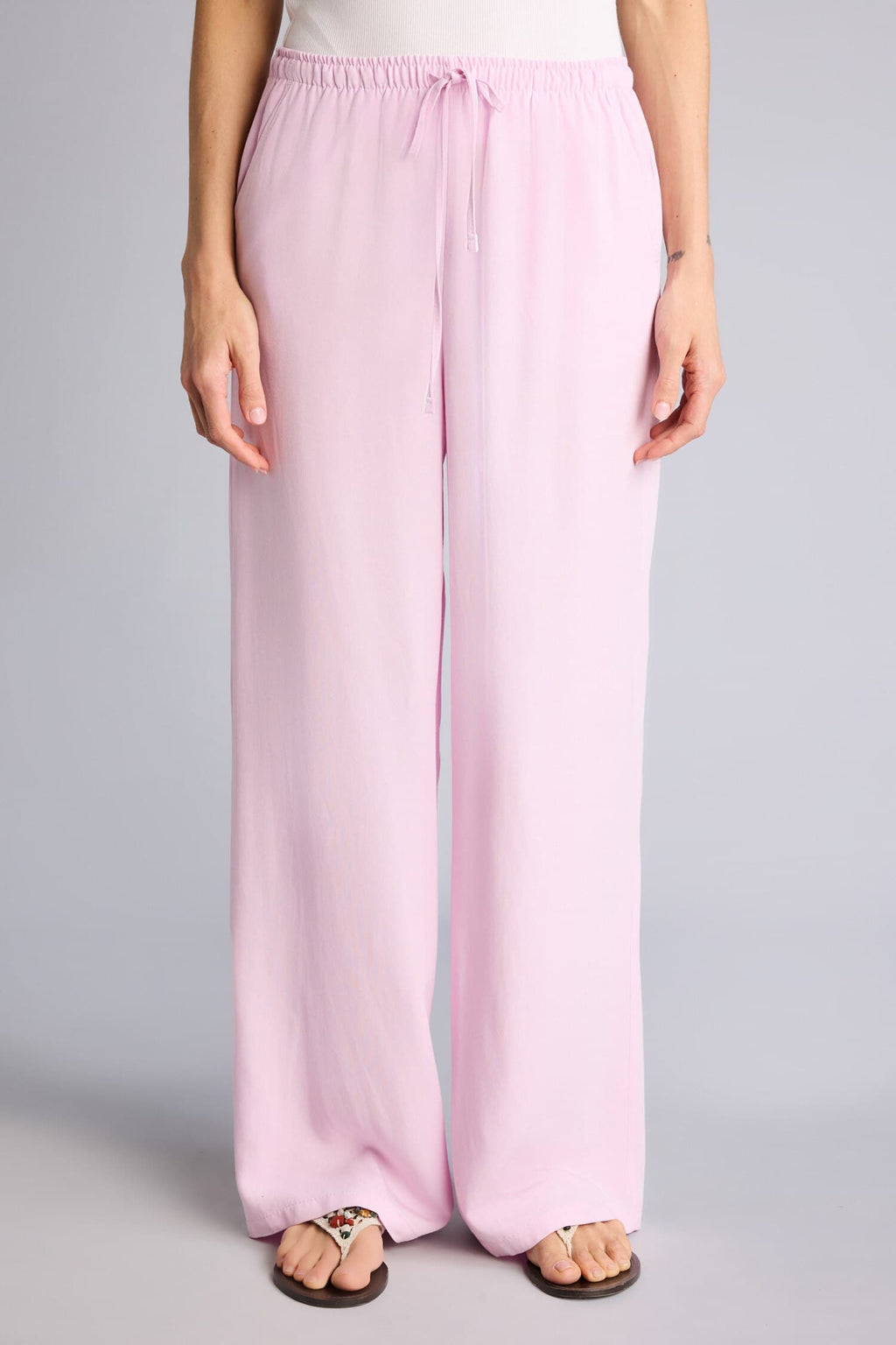 Wide Leg With Pockets Trousers
