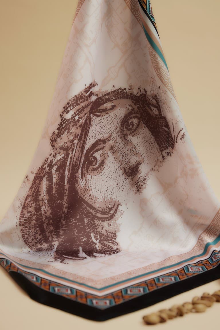 Women Zeugma Themed Scarf