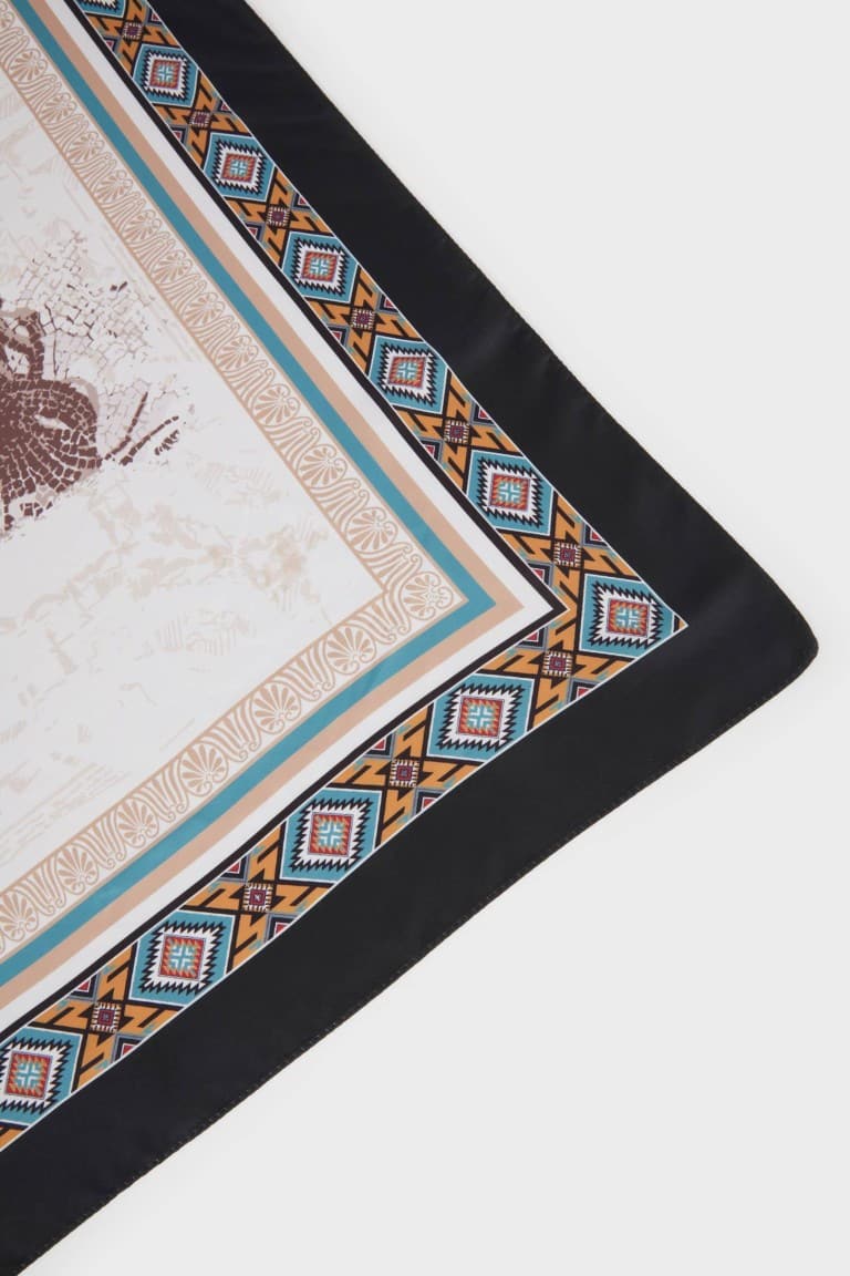 Women Zeugma Themed Scarf