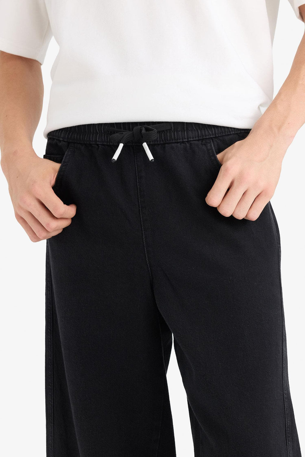 100% Cotton Barrel Fit Elastic Waist Tie-Down Wide Leg Jean Washed Trousers