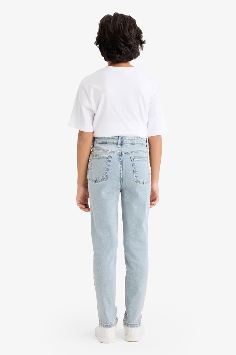 Slım Fit Straight Leg Jeans Boy