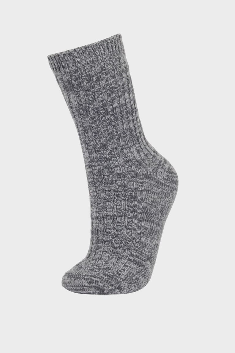 Women 2-Pack Winter Socks Secondary image