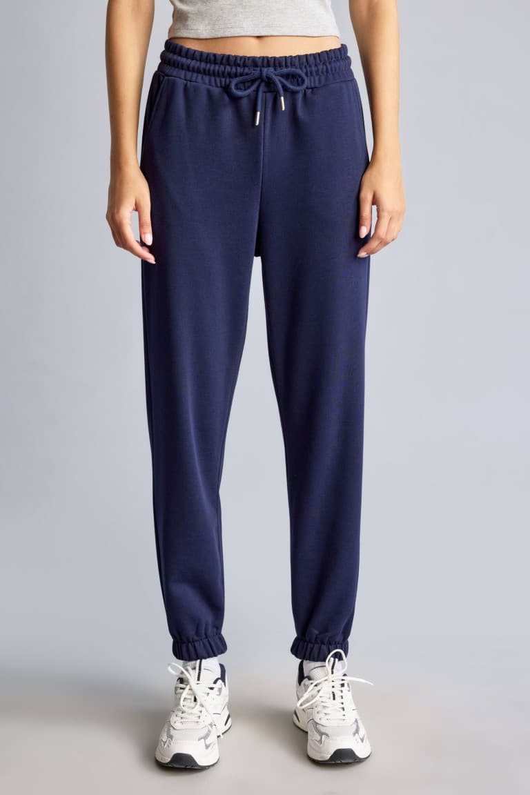 Basic Plain Pocketed Waist Tied Thick Jogger Sweatpants