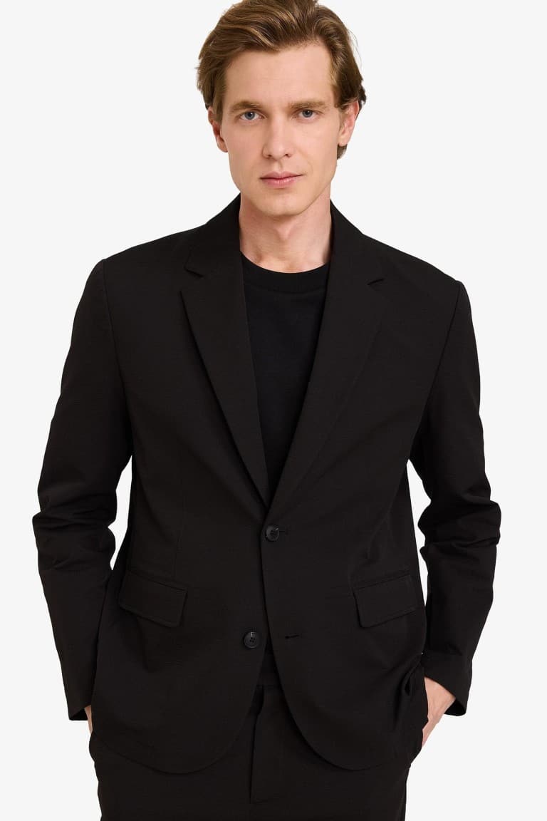 Modern Fitted Crinkle Blazer Jacket