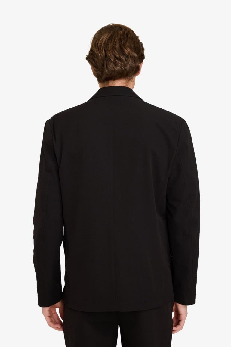 Modern Fitted Crinkle Blazer Jacket
