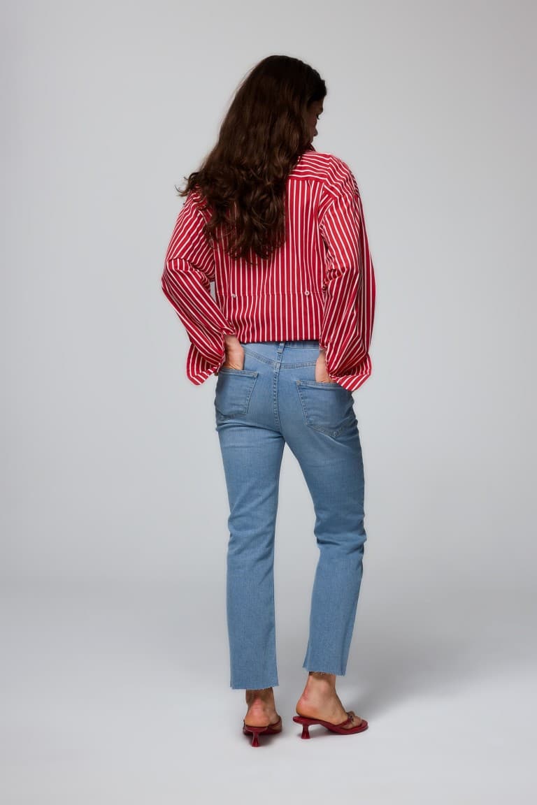 Crop Flare Fit Low Waist Ankle Length Washed Jean Trousers