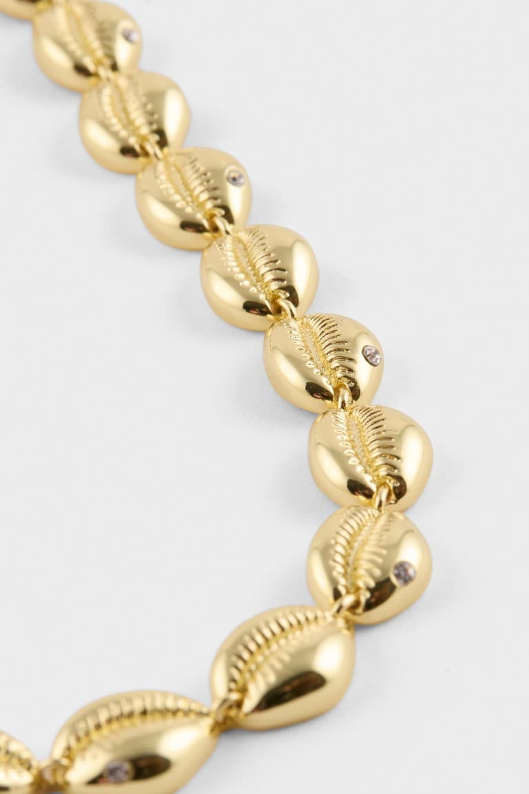 Reis X DeFacto Seashell Patterned Gold Necklace